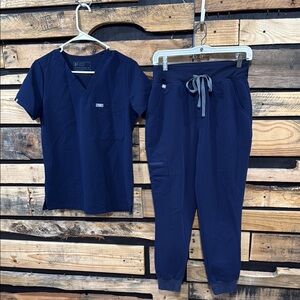 FIGS Women's Jogger Navy‎ Blue Scrub Set Size XS/S